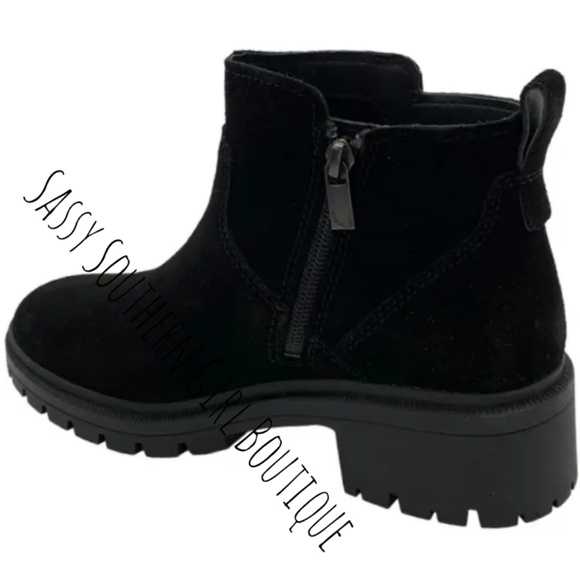 ⭐🆕Koolaburra by UGG black suede Chelsea boots - Picture 6 of 13